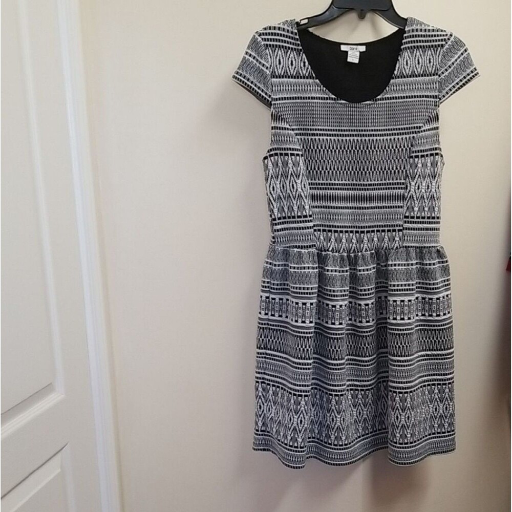 Bar III Black White Geometric A-Line Mini Dress L Large Scoop Neck Stretchy care